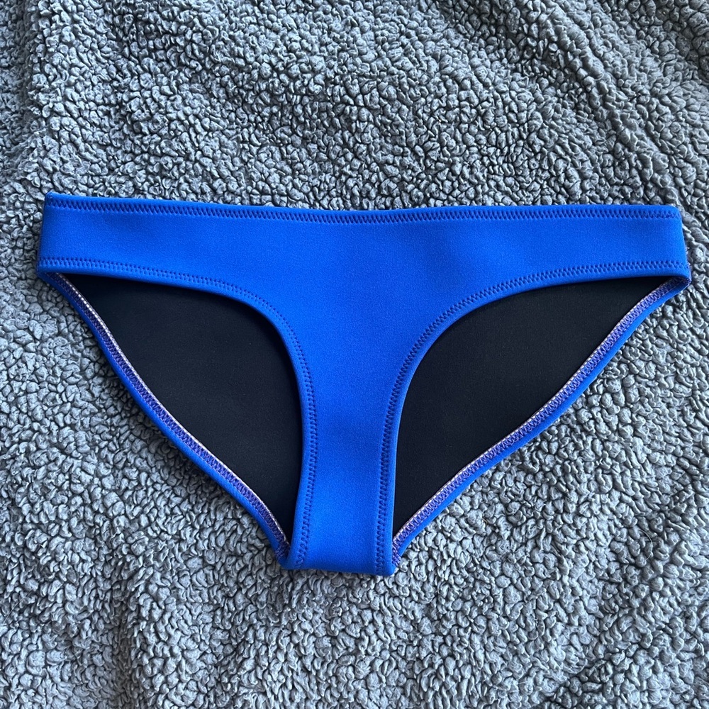 TRIANGL neoprene bikini bottoms